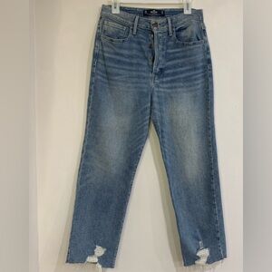 Hollister Jeans Women's Size 30 Ultra High Rise Crop Vintage Straight Med Wash